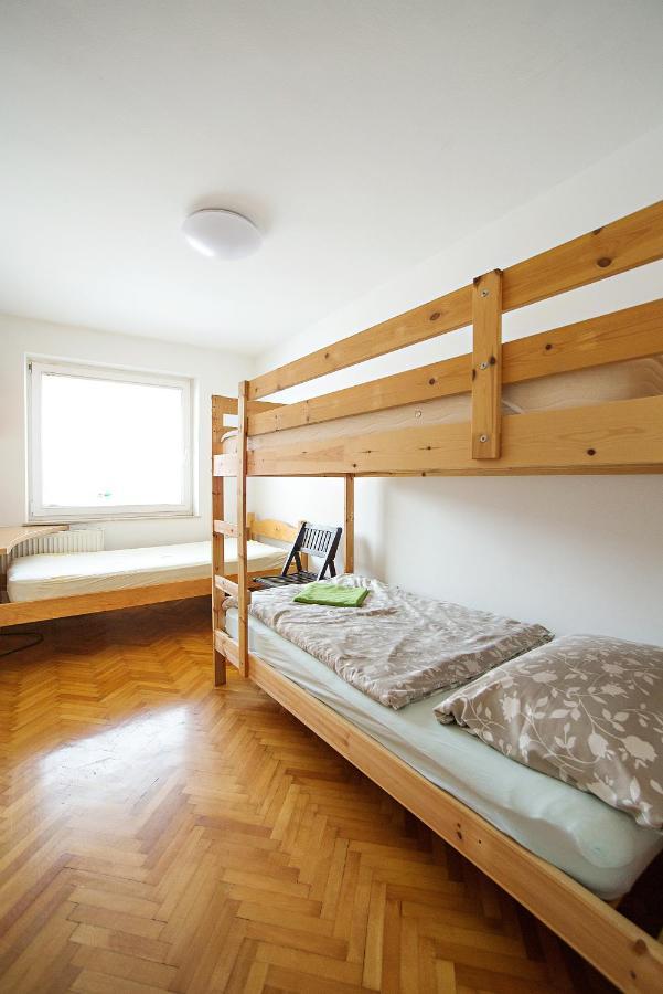 Sweet Apartments With Free Private Parking Ljubljana Extérieur photo