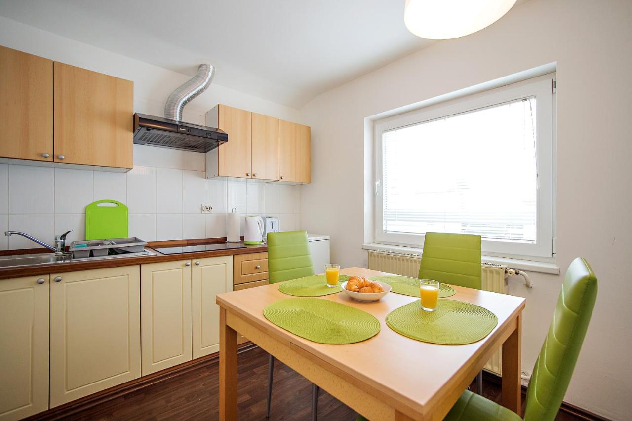 Sweet Apartments With Free Private Parking Ljubljana Extérieur photo