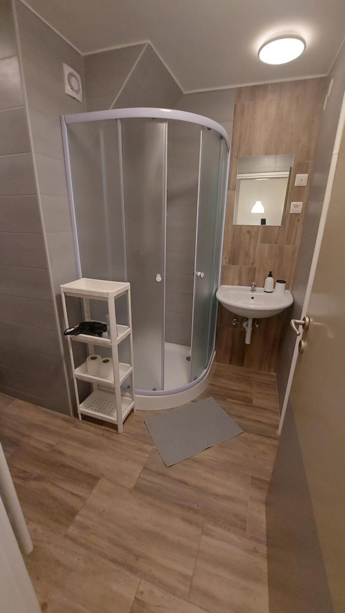 Sweet Apartments With Free Private Parking Ljubljana Chambre photo
